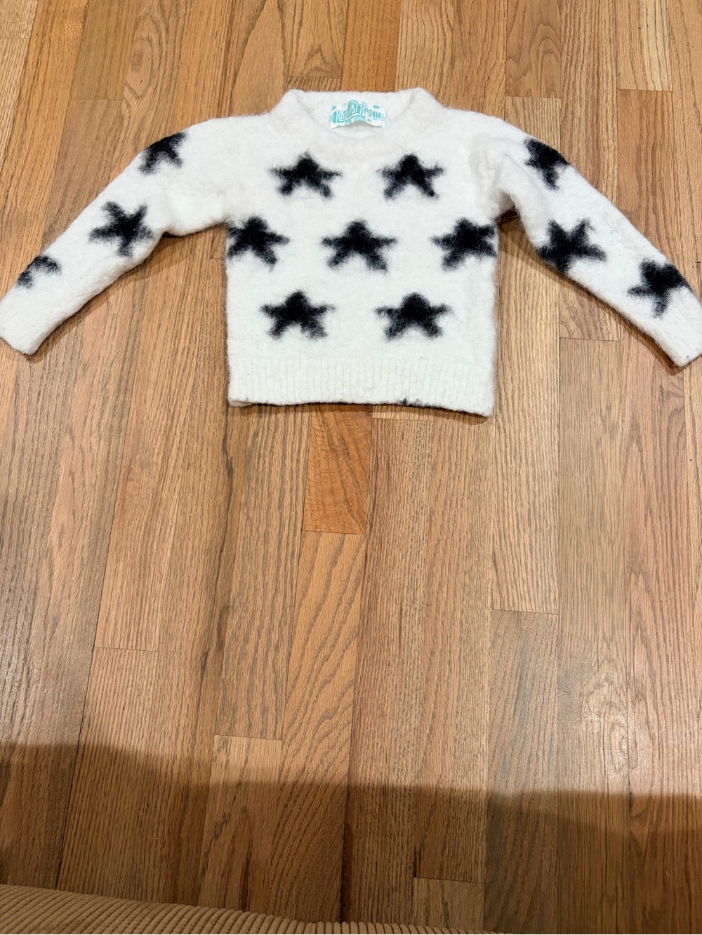 Denny’s toddler girl Kapital K brand star sweater